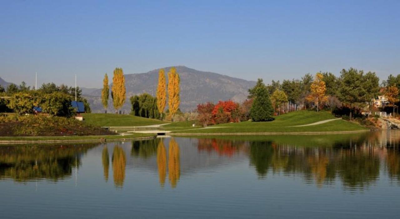 Chesterfield Inn Kelowna Bagian luar foto